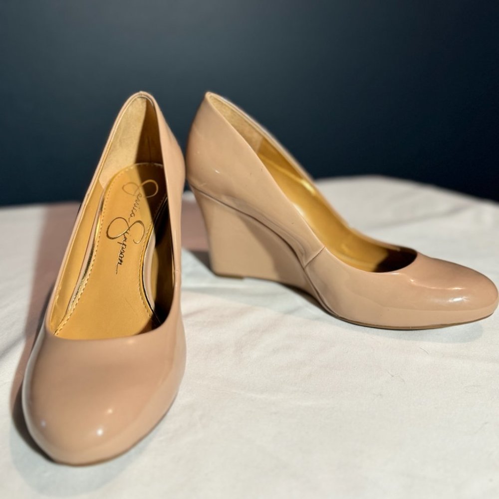 Like New Jessica Simpson Wedge